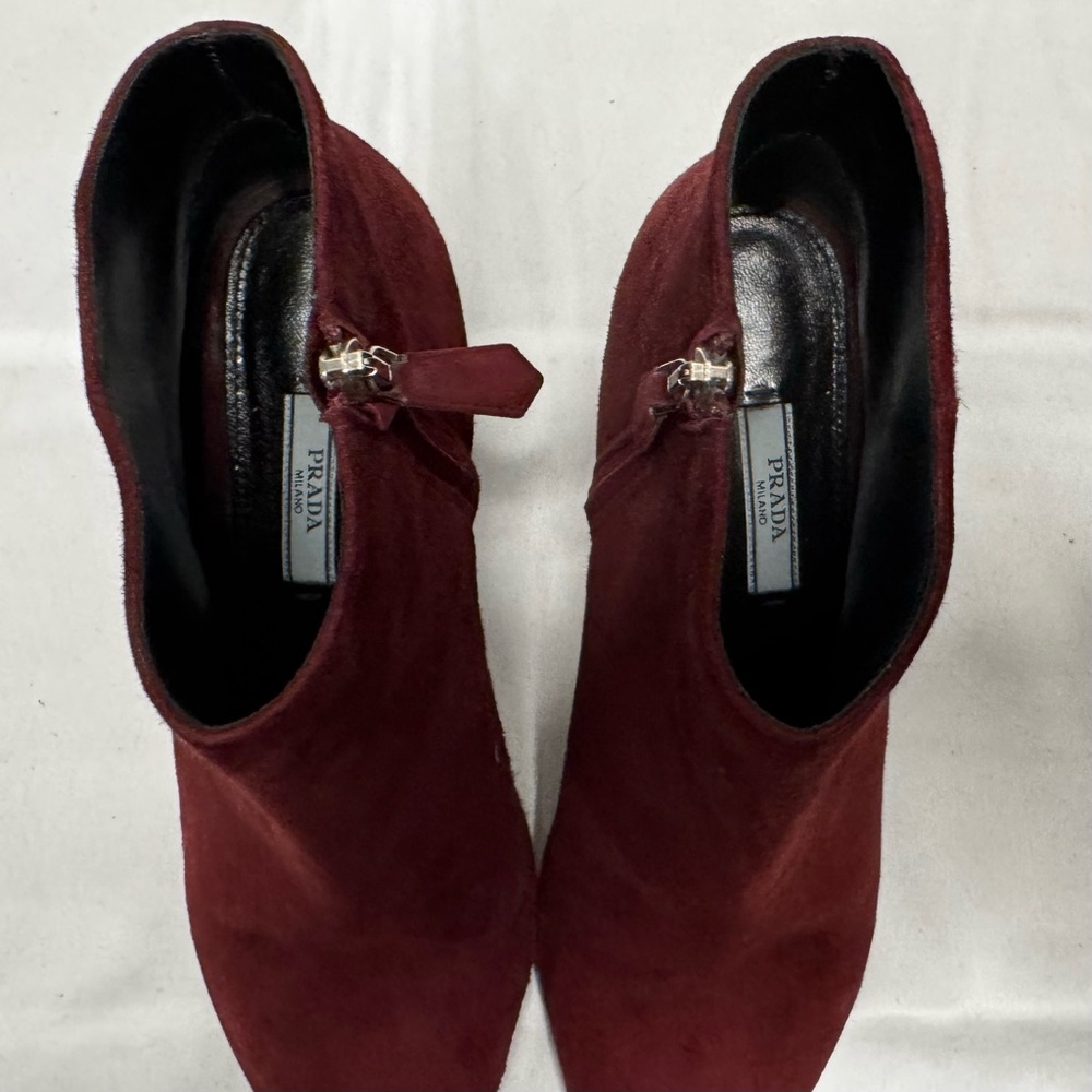 Prada Kitten Heel Suede Ankle Boots sz 40 burgundy / maroon